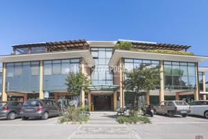 Negozio a San Clemente Via Tavoleto 2 locali