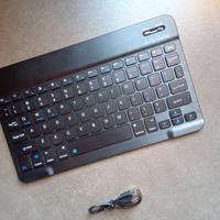 Tastiera bluetooth, adatta a tablet e telefonini