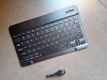 Tastiera bluetooth, adatta a tablet e telefonini