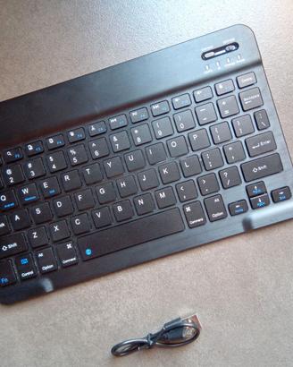Tastiera bluetooth, adatta a tablet e telefonini