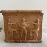 Antico vaso in terracotta