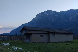 TRENTO SUD - deposito 90mq e campagna 4.700mq