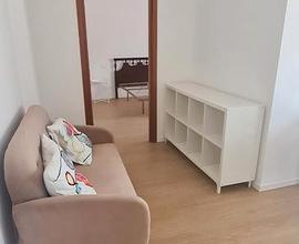 BILOCALE in zona NOMENTANA / BALCONE
