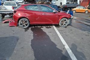 alfa romeo giulietta benzina ricambi