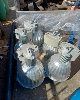 Lampadari da officina