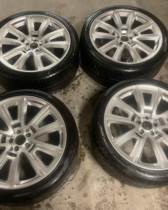 cerchi da 21 con gomme pirelli  pzero- bentley