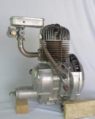 Vespa Motore anni 50 Faro BASSO