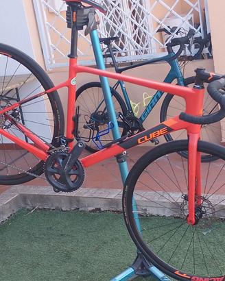 Bici da corsa Cube 53