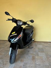 Scooter Piaggio Zip 50