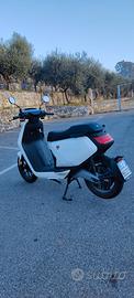 Scooter ELETTRICO 125cc NIU MQi