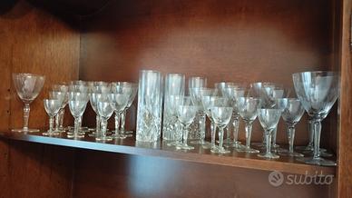 Servizio di bicchieri in cristallo 
