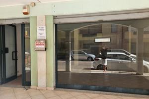 Locale commerciale - trasformabile in appartamento