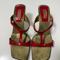 Sandali donna in vernice rossa