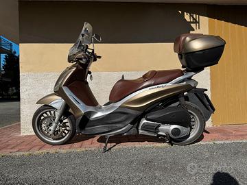Scooter Piaggio Beverly 300