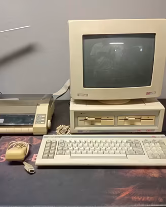 Computer Amstrad PC1512 DD Pc- CM CRT + accessori