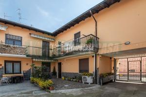 3 LOCALI SENZA SPESE PRIMO ED ULTIMO PIANO