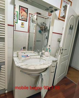 Mobile bagno antoniolupi con lavabo e specchiera