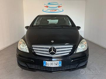 MERCEDES-BENZ B 150 Sport