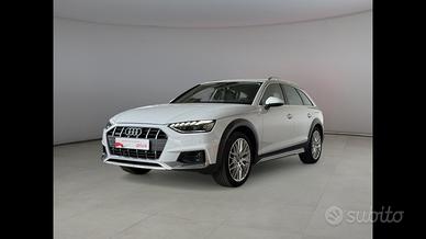 AUDI A4 V 2019 Allroad Quattro - A4 Allroad 40 2.0