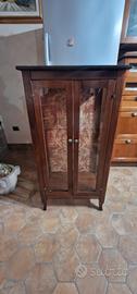 vetrina in legno