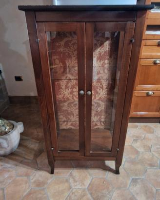 vetrina in legno