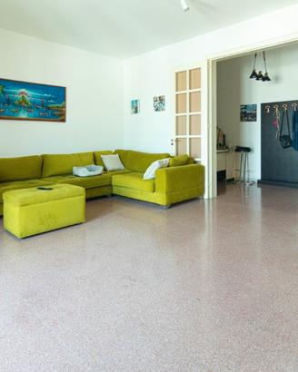 Indipendente ristrutturato 209 mq -Taviano