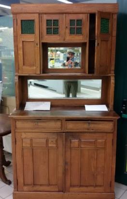Credenza antica
