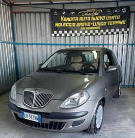 LANCIA YPSILON 100.000 km NEOPATENTATI UNICO PROPR