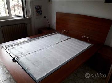 Si vende letto matrimoniale contenitore