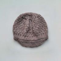 Berretto invernale da donna con mini visiera