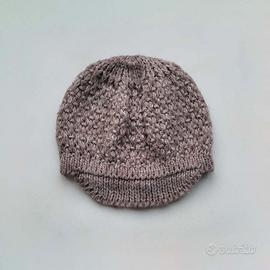 Berretto invernale da donna con mini visiera