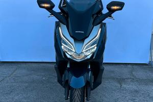 Honda Forza 300
