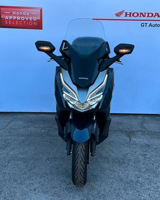 Honda Forza 300