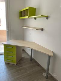 Scrivania angolare e pensile a giorno