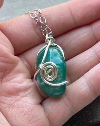 Collana stile etnico con Giada verde