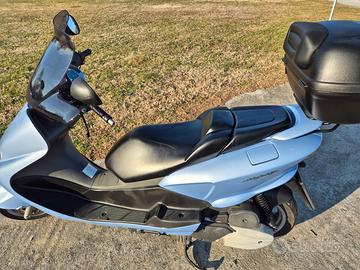 Yamaha majesty 125