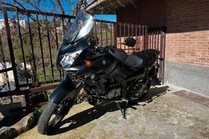 Suzuki VStrom DL650 Traveller