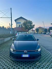 GOLF 8