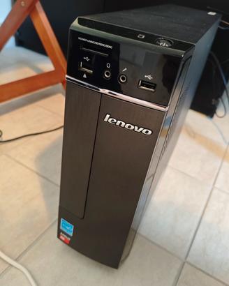 PC Lenovo con monitor tastiera e mouse 