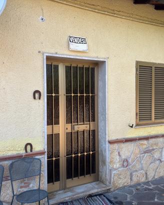 Fiumata, fraz. Petrella Salto, RI, casa 40 mq