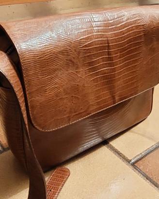 Borsa nuova in pelle