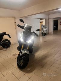 X-adv 750
