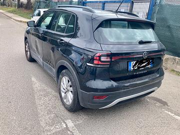 VW T-CROSS
