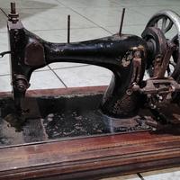 macchina da cucire antica Singer