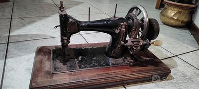 macchina da cucire antica Singer