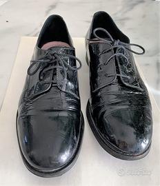Scarpe stringate in vernice nera mis 38