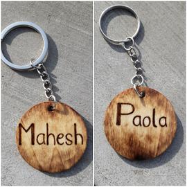 Portachiavi di legno personalizzabili