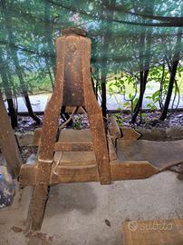 Macchina d'epoca per cardare la Lana 