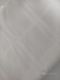 Tovaglia rettangolare bianca