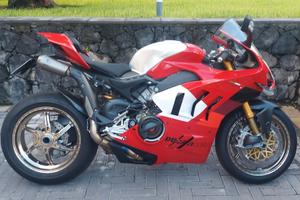 Panigale V4R